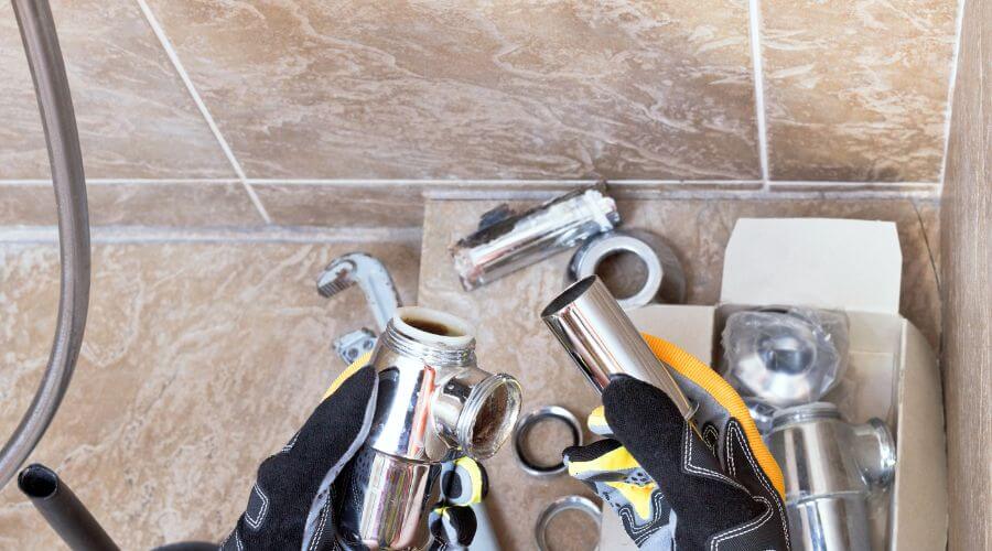 Professional gutter cleaning in Conway, MI